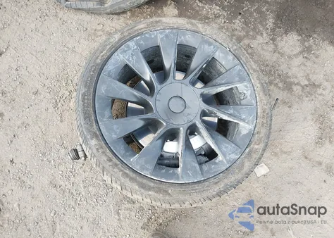 2023 Tesla Model Y Awd/Long Range Dual Motor All-Wheel Drive from USA, damaged, VIN 7SAYGAEE7PF614910